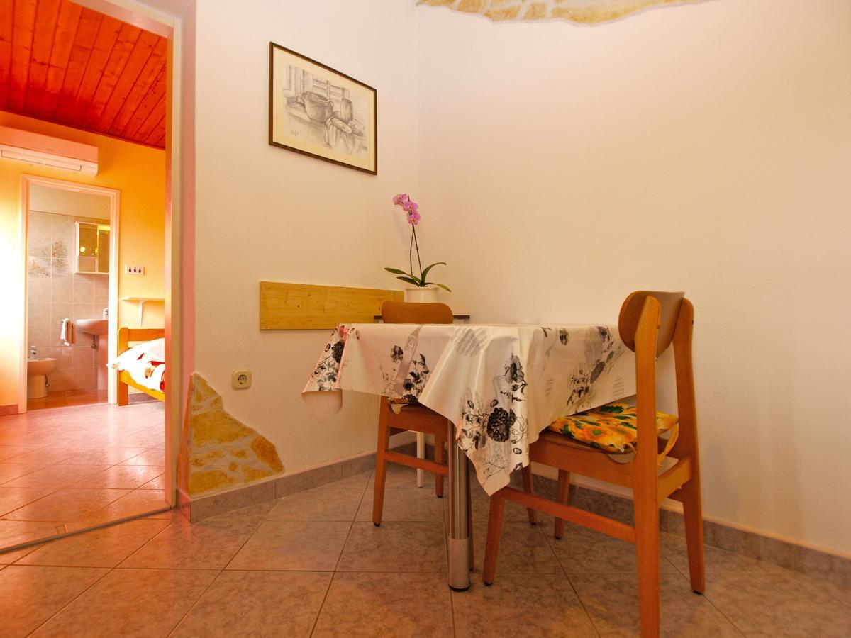 Apartments Luciano 1576 Ližnjan Esterno foto