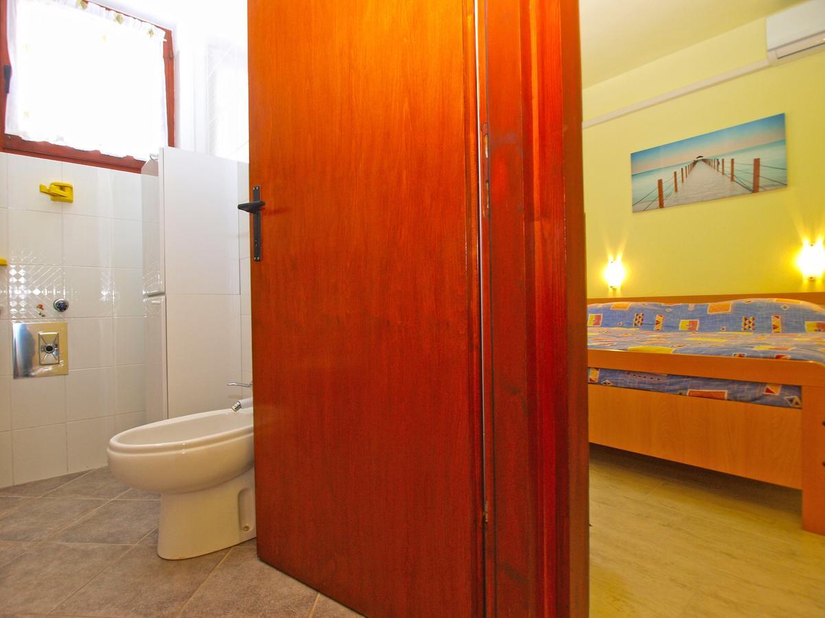 Apartments Luciano 1576 Ližnjan Esterno foto