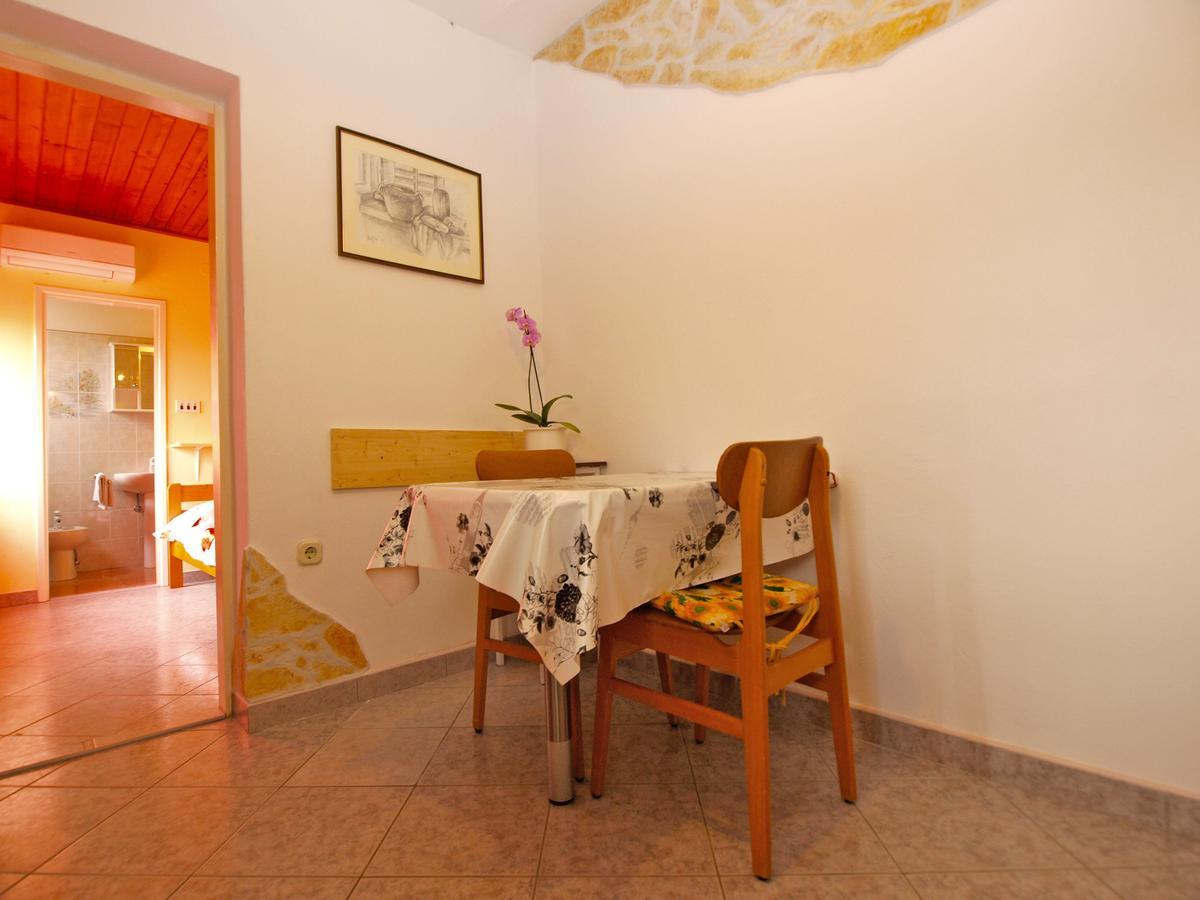 Apartments Luciano 1576 Ližnjan Esterno foto