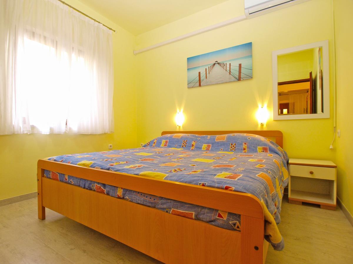 Apartments Luciano 1576 Ližnjan Esterno foto